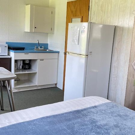 Rachel'S Motel And Cottages Surrey Екстер'єр фото