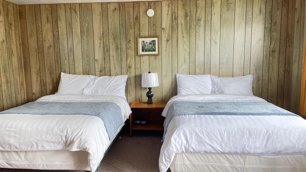 Rachel'S Motel And Cottages Surrey Екстер'єр фото