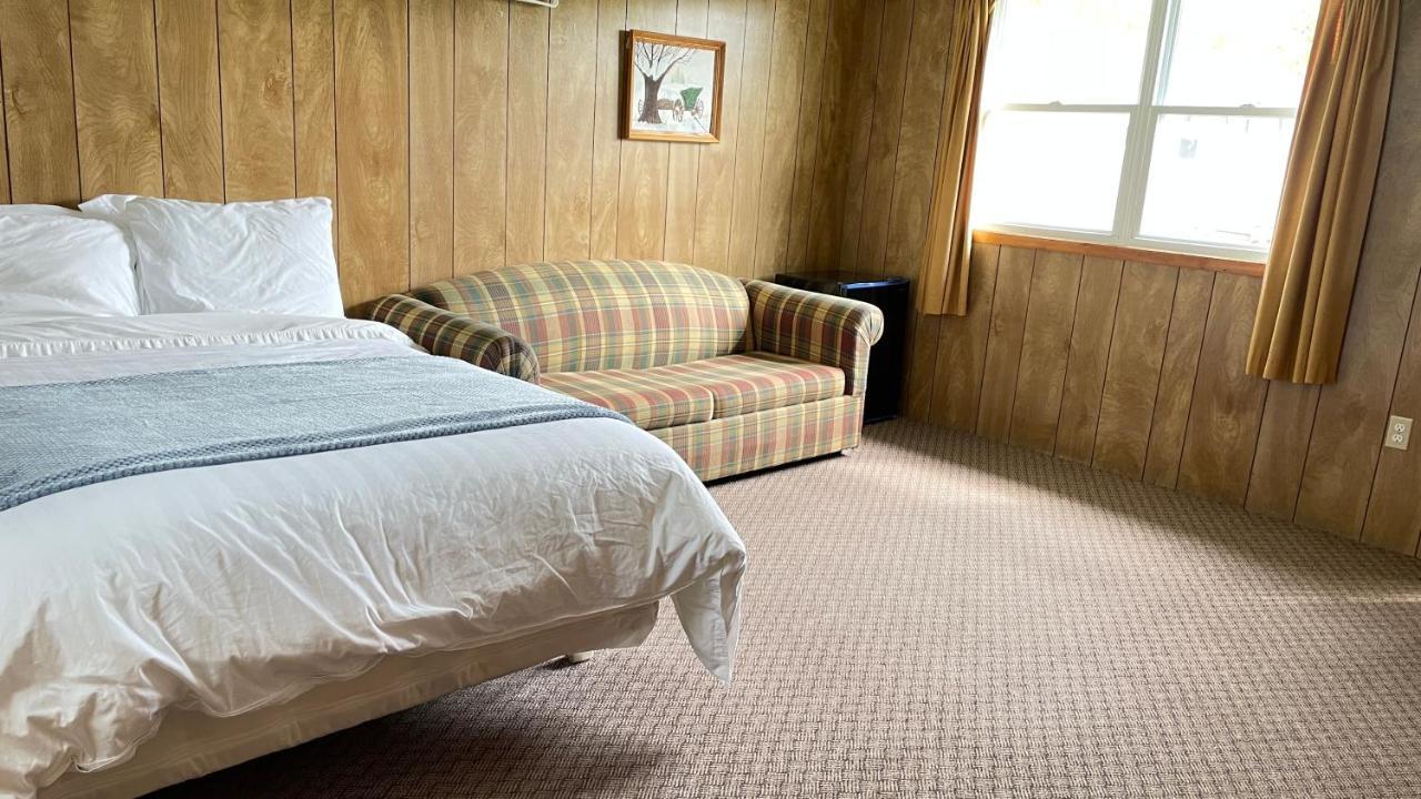 Rachel'S Motel And Cottages Surrey Екстер'єр фото