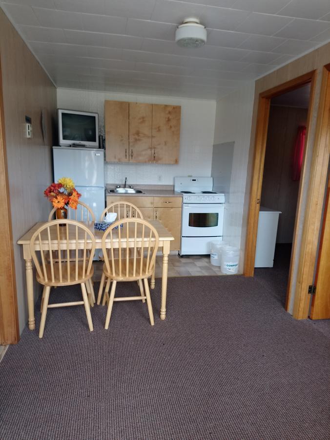 Rachel'S Motel And Cottages Surrey Екстер'єр фото