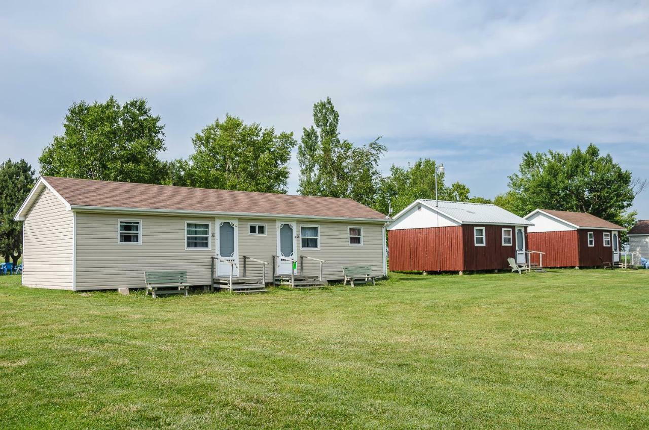 Rachel'S Motel And Cottages Surrey Екстер'єр фото